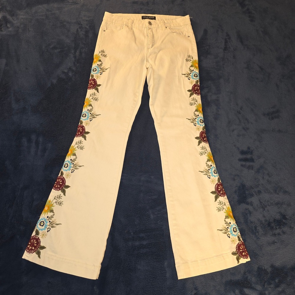 Ashley Mason Premium Off White Floral Embroidered Flare Jeans Size 5/27 Boho